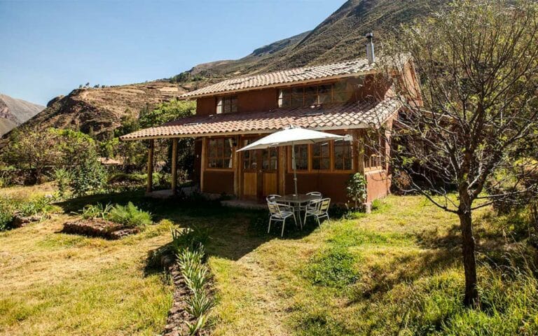 airbnb valle sagrado cusco