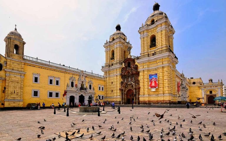 Basílica y Convento de San Francisco - Lima
